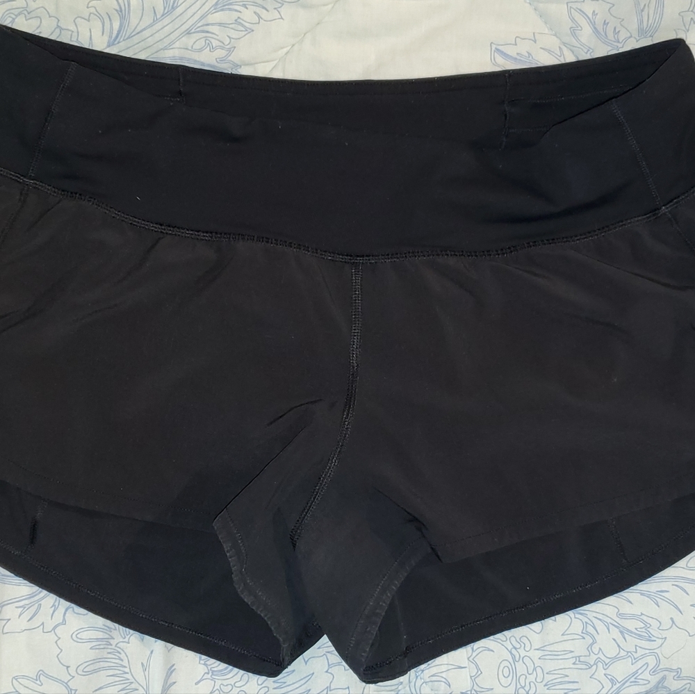 Lululemon Speed Up shorts, 2.5", size 8